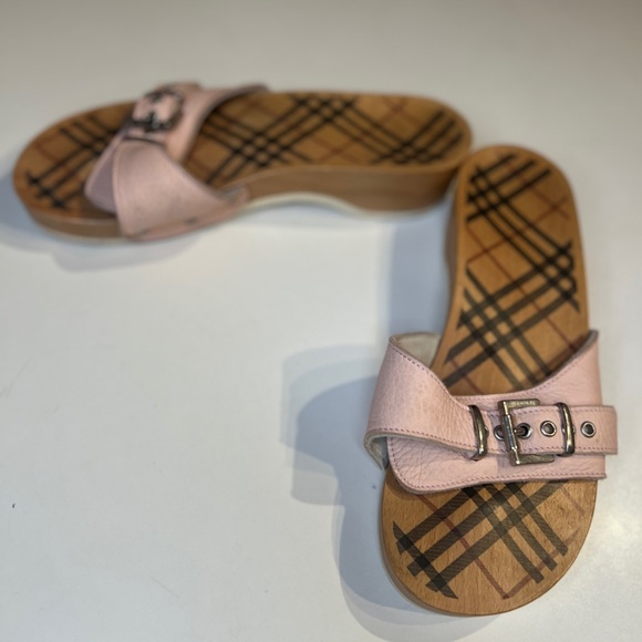 Authentic Burberry Clogs / Mule Sandals - Picture 9 of 13